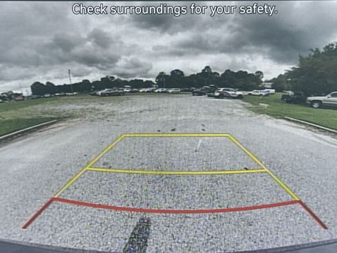 Used 2024 Hyundai Elantra SEL FWD image 30