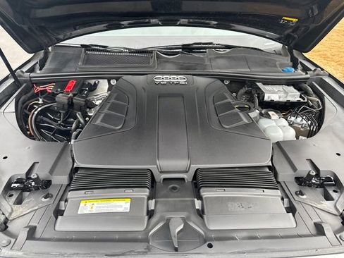 Used 2018 Audi Q7 3.0T Premium Plus image 26