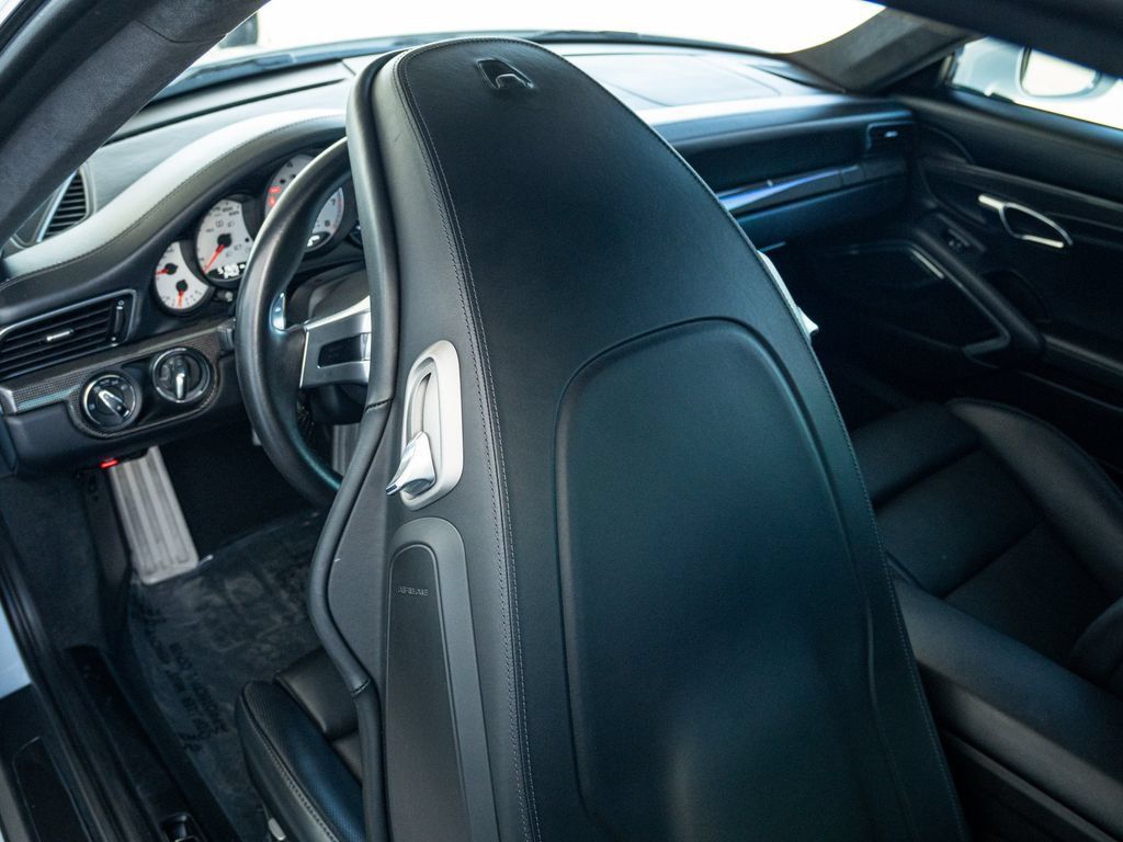 Certified 2016 Porsche 911 Turbo S AWD/4WD image 15
