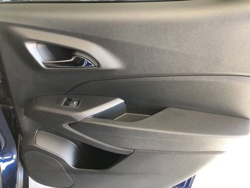 Used 2024 Chevrolet Trax LT w/ Driver Confidence Package image 44