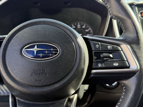 Used 2023 Subaru Ascent Premium w/ Convenience Package image 27