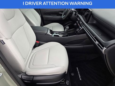 Certified 2025 Hyundai Santa Cruz SEL image 13