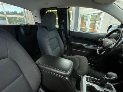 Used 2022 Chevrolet Colorado LT w/ Fleet Safety Package RWD image 25