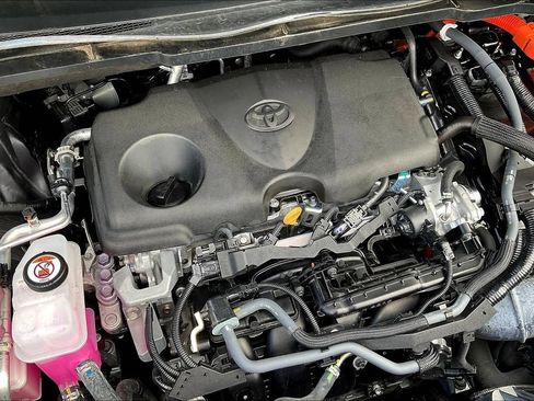 Used 2025 Toyota Sienna Limited AWD/4WD image 31