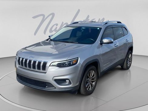 Used 2020 Jeep Cherokee Latitude Plus w/ Comfort/Convenience Group FWD image 4