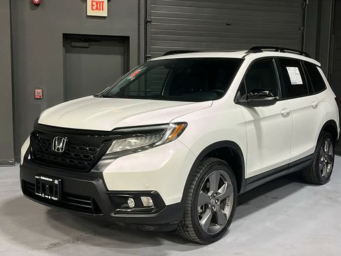 Used 2021 Honda Passport Touring image 3