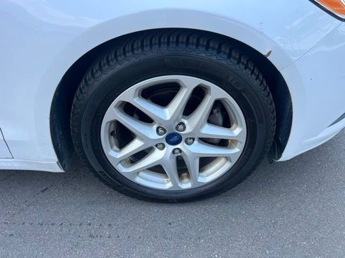 Used 2015 Ford Fusion SE FWD image 7
