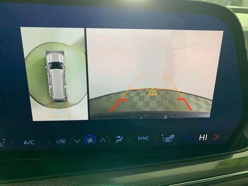 Used 2025 Chevrolet Suburban RST w/ Comfort Package image 11