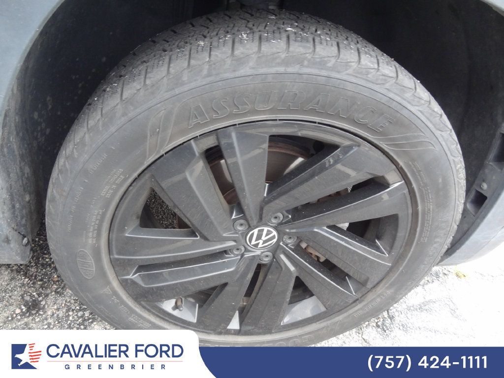 Used 2022 Volkswagen Atlas Cross Sport SE AWD/4WD image 11