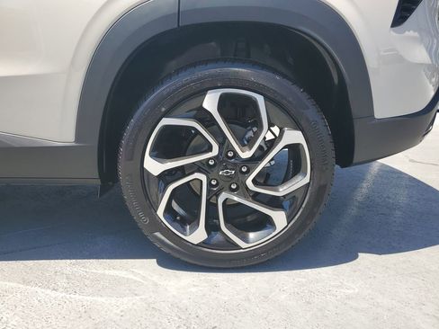 New 2026 Chevrolet Trax RS w/ Driver Confidence Package FWD image 6
