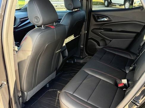 New 2026 Chevrolet Trax RS w/ Sunroof Package FWD image 27
