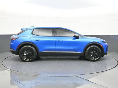 New 2026 Chevrolet Equinox EV LT w/ Midnight Package FWD image 12