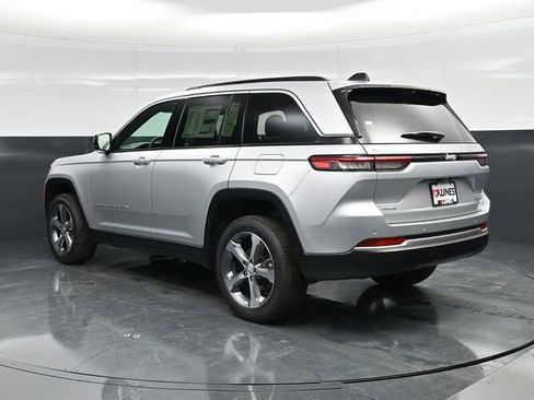 New 2026 Jeep Grand Cherokee Limited AWD/4WD image 8