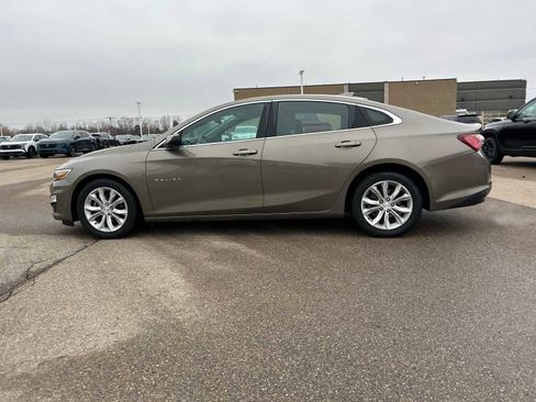 Used 2020 Chevrolet Malibu LT image 30