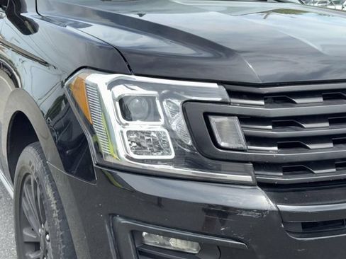 Used 2021 Ford Expedition Limited AWD/4WD image 5