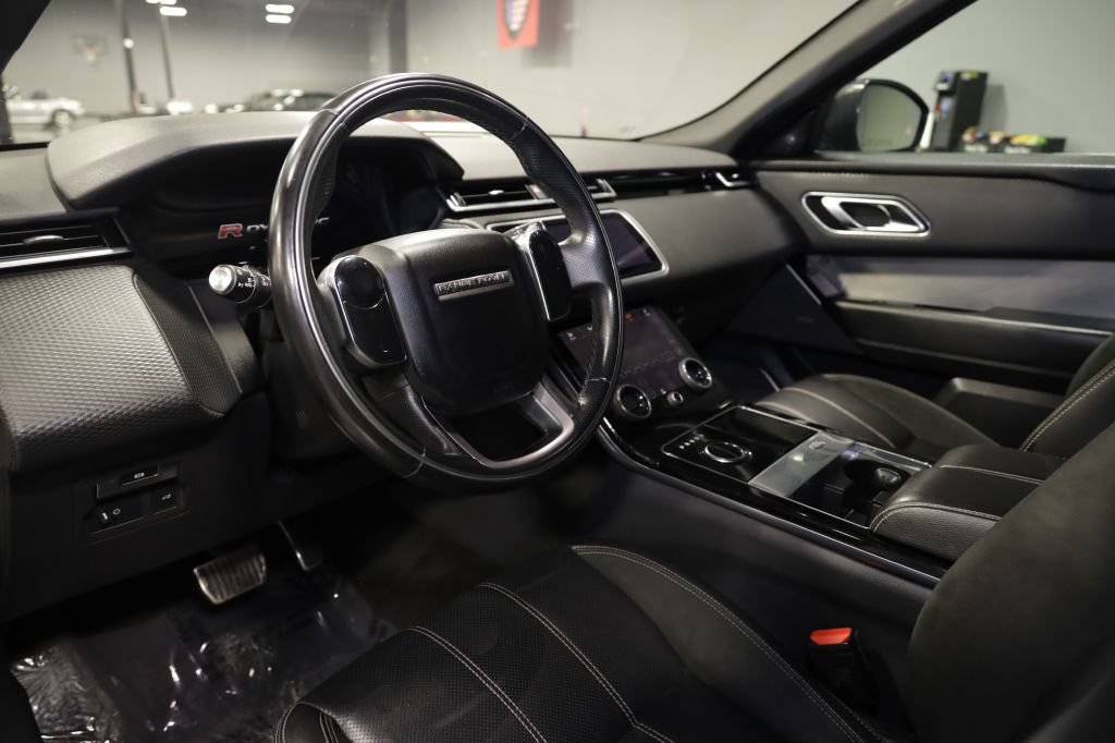 Used 2019 Land Rover Range Rover Velar R-Dynamic SE AWD/4WD image 18