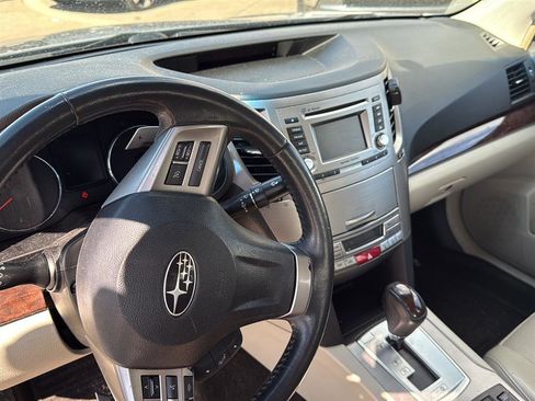 Used 2014 Subaru Legacy 2.5i Limited w/ Moonroof Package image 14