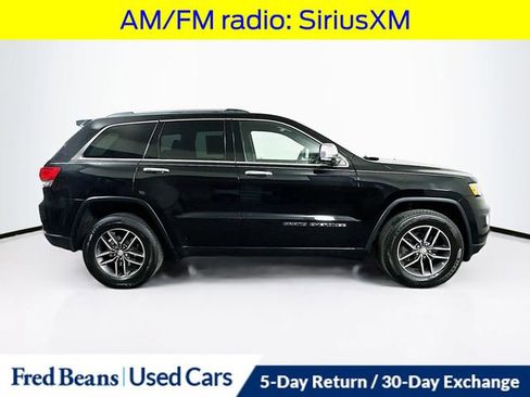 Used 2018 Jeep Grand Cherokee Limited image 10