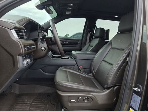 Used 2021 GMC Yukon Denali w/ Denali Ultimate Package AWD/4WD image 13