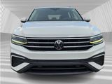 Certified 2022 Volkswagen Tiguan SE w/ Panoramic Sunroof Package image 4