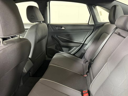 Used 2025 Volkswagen Jetta Sport image 24