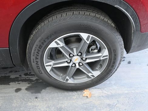 Used 2025 Chevrolet Blazer LT image 13