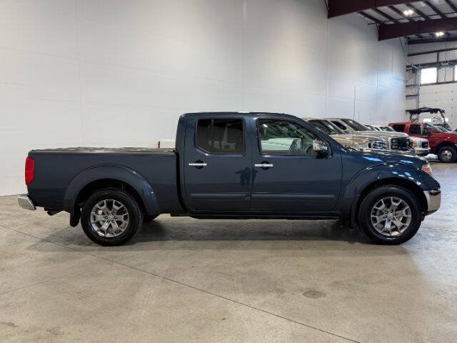 Used 2016 Nissan Frontier SL AWD/4WD image 7