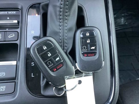 Certified 2025 Honda CR-V EX image 19