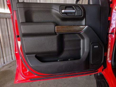 Used 2021 Chevrolet Silverado 1500 LT Trail Boss w/ Convenience Package II image 43