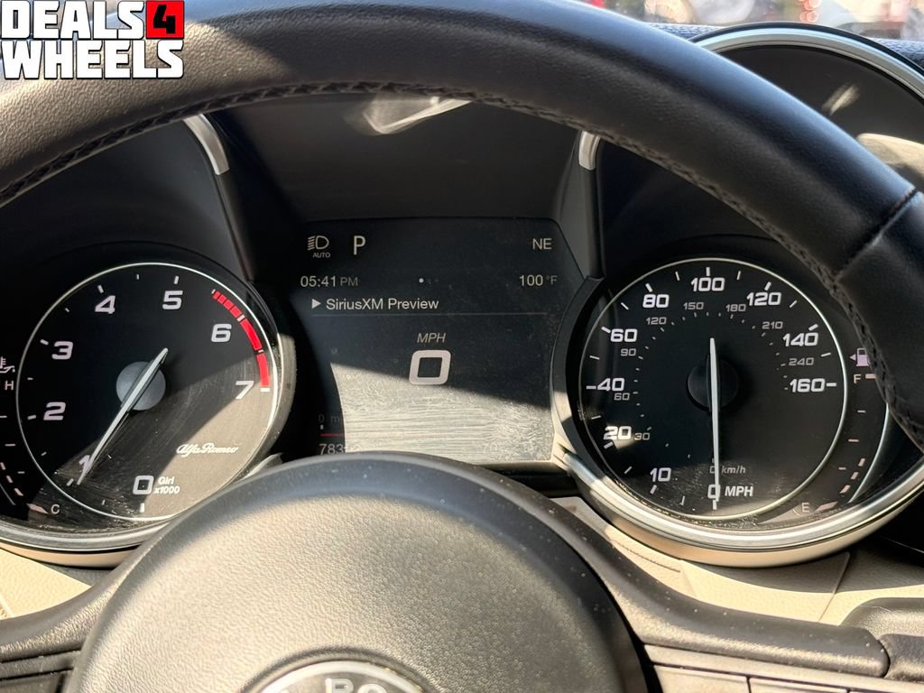 Used 2018 Alfa Romeo Giulia AWD image 15