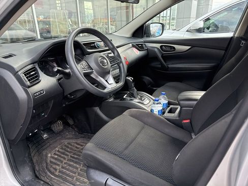 Used 2017 Nissan Rogue Sport S FWD image 6