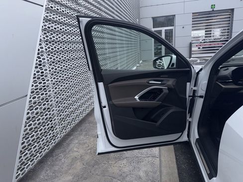 Used 2025 Audi Q5 2.0T Premium Plus w/ Premium Plus image 30