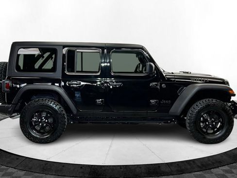 Used 2024 Jeep Wrangler Willys image 6