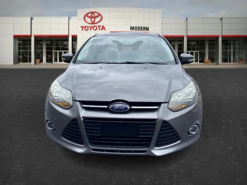 Used 2013 Ford Focus Titanium w/ Titanium Handling Pkg image 2