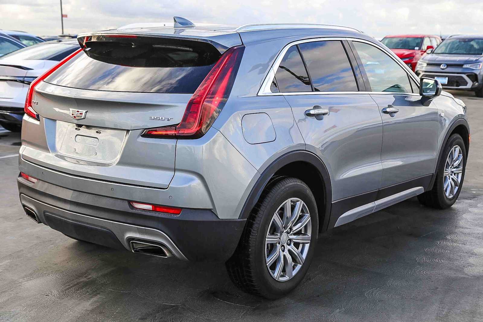 Used 2023 Cadillac XT4 Premium Luxury FWD image 6