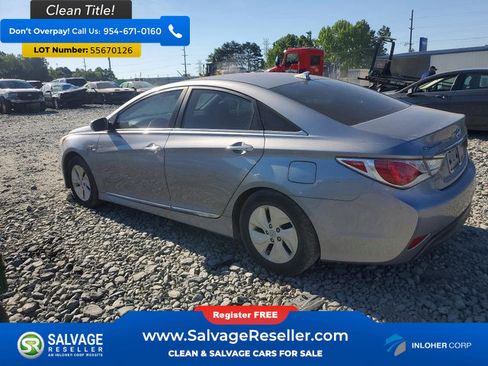 Used 2015 Hyundai Sonata Hybrid FWD image 3