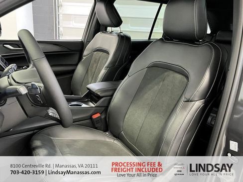 New 2025 Jeep Grand Cherokee Laredo image 21