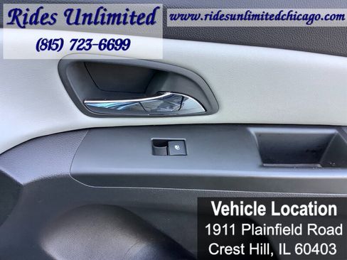 Used 2011 Chevrolet Cruze LT FWD image 27