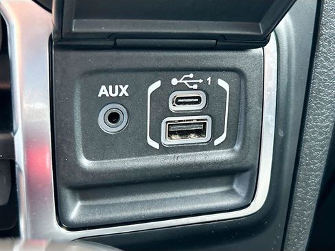 Used 2024 Jeep Wrangler Unlimited Sport AWD/4WD image 27