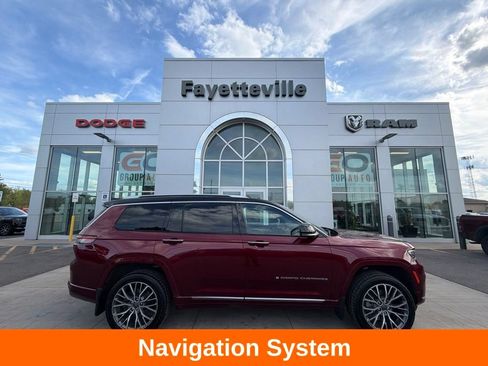 Used 2023 Jeep Grand Cherokee L Summit AWD/4WD image 2