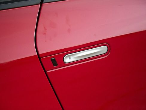 Used 2016 Nissan GT-R Premium AWD/4WD image 18