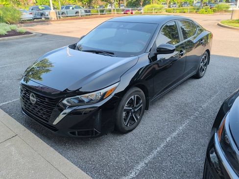 Certified 2024 Nissan Sentra SV FWD image 2