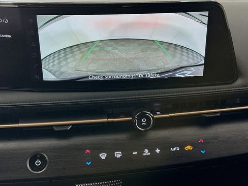 Used 2023 Nissan Ariya FWD image 23