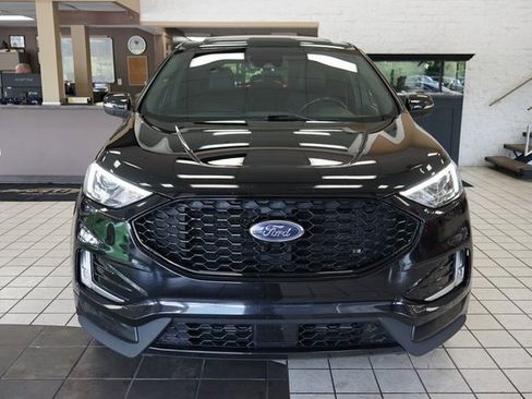 Used 2020 Ford Edge ST-Line w/ Cold Weather Package image 19