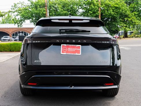 Used 2023 Nissan Ariya FWD image 5