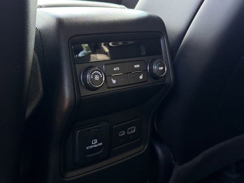 Used 2023 GMC Acadia SLT w/ Elevation Edition AWD/4WD image 23