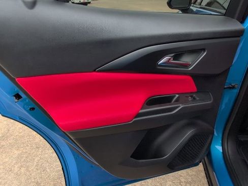 New 2026 Chevrolet Equinox EV RS image 9