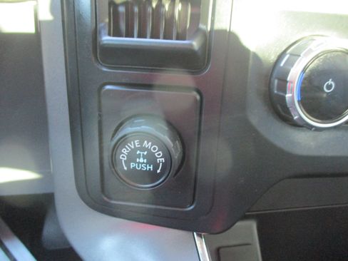 Used 2022 Ford F150 XLT w/ Equipment Group 301A Mid RWD image 18