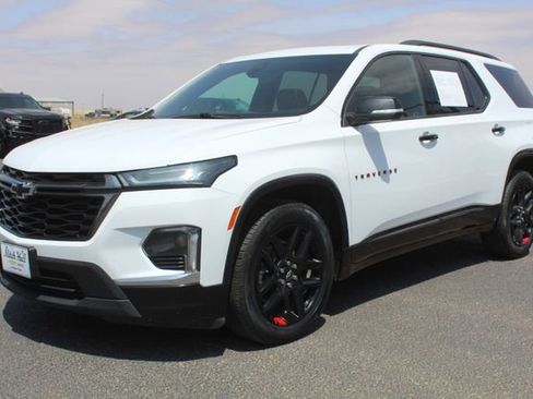 Used 2022 Chevrolet Traverse Premier w/ Redline Edition FWD image 9