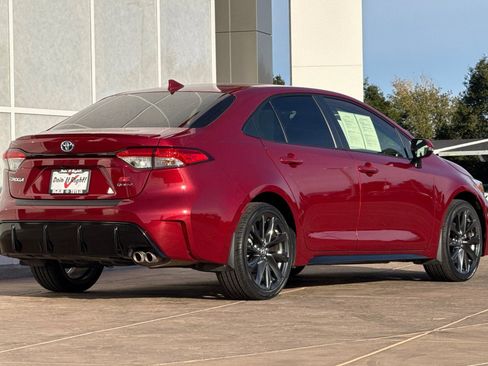 Certified 2025 Toyota Corolla SE image 4